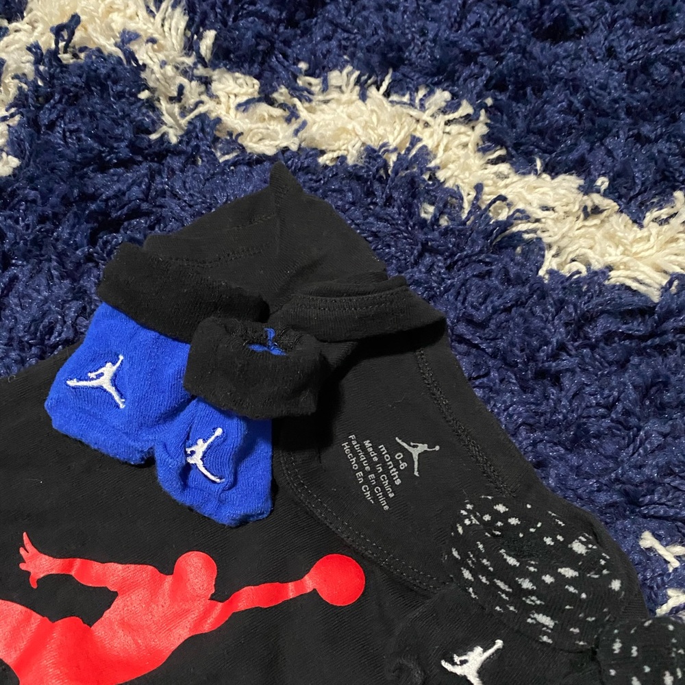 Jordan Bundle - Picture 2 of 2